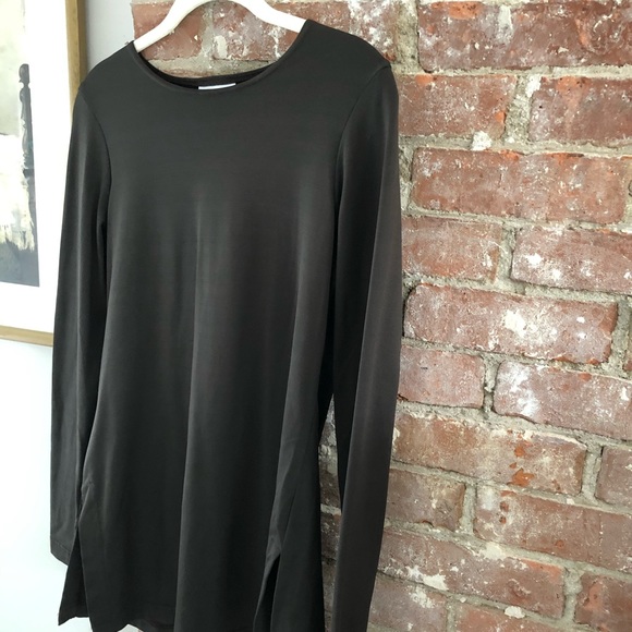 A Line .. by Anne Klein.. stretchy tee - Picture 7 of 8